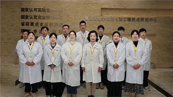 超威集團(tuán)理化實(shí)驗(yàn)室榮獲浙江省工人先鋒號(hào)