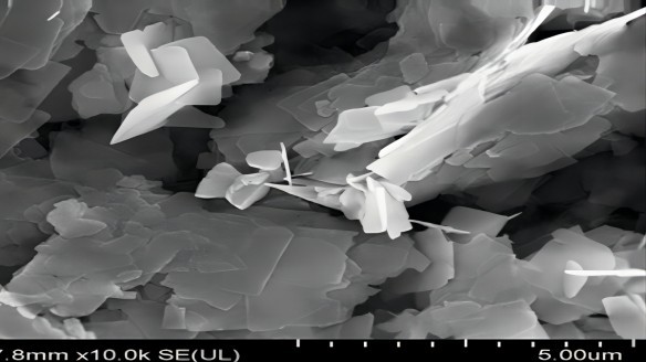 高性能氧化鉍材料：湖南超威新材料為新能源行業(yè)開(kāi)辟道路